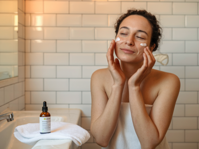 Comment adapter votre routine beauté au naturel selon votre type de peau sensible