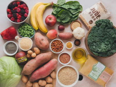 Plan de repas anti-inflammation pour une semaine, listes de courses et variantes végétariennes